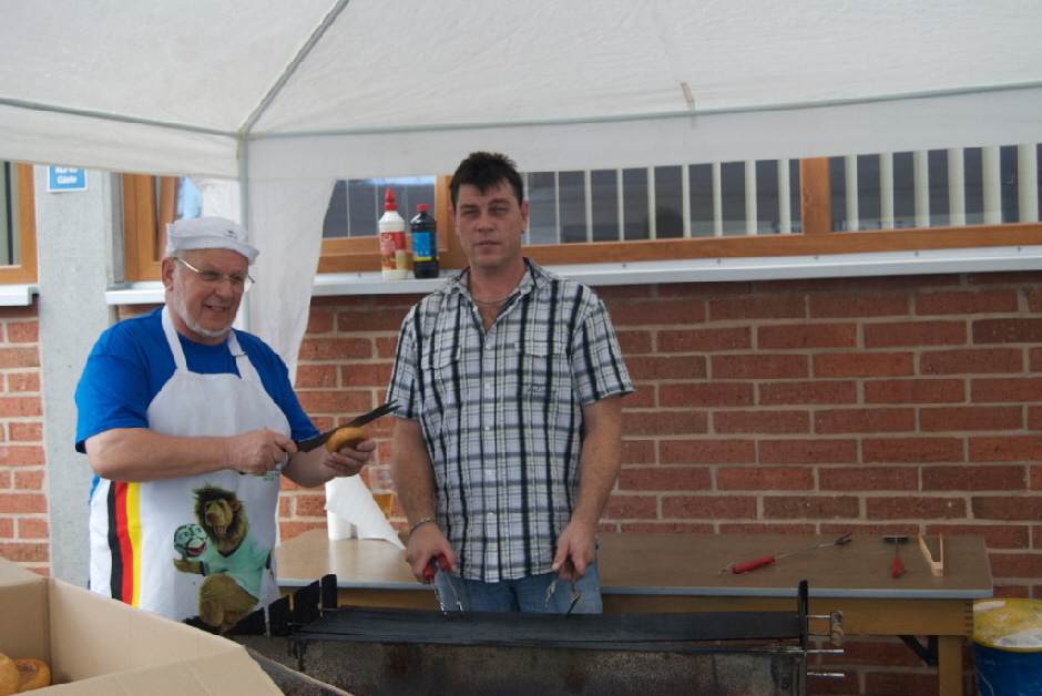 Der Grillmeister und sein Lehrling